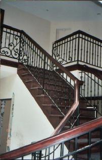 corner scroll rail