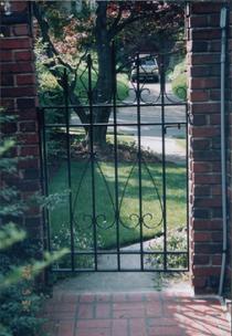 aluminum sidewalk  garden gate